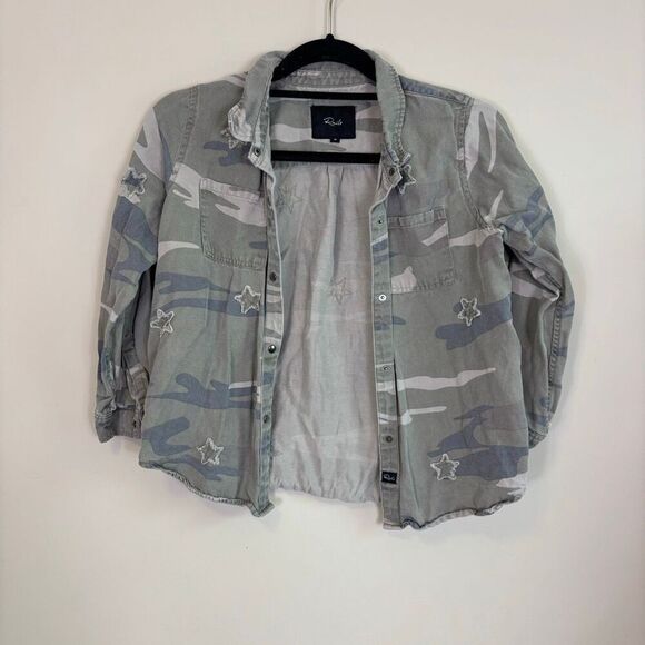 Rails Girl's Green Camo with Star Print Button Front Shirt Size 14 - Picture 1 of 6